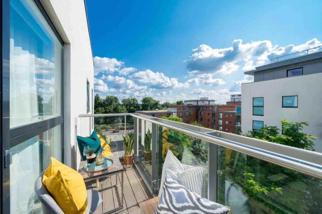 Kew Gardens Retreat Apartment ภายนอก รูปภาพ